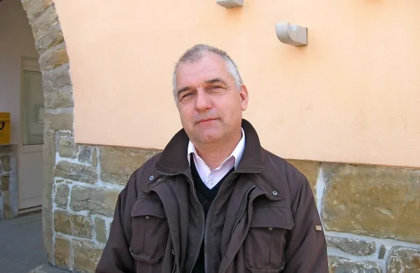 Septembra predčasne volitve v Hrvatinih