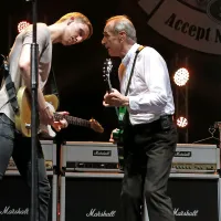 Sinoči v puljski areni Status Quo, danes &scaron;e Robert Plant
