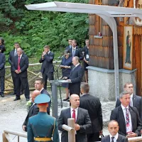 Gozd ob Ruski kapelici ob Putinovem obisku preplavila množica (foto)
