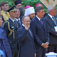 Gozd ob Ruski kapelici ob Putinovem obisku preplavila množica (foto)