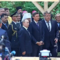 Gozd ob Ruski kapelici ob Putinovem obisku preplavila množica (foto)