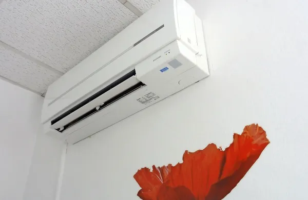 S pretiranim hlajenjem lahko dosežemo nasprotni učinek in 
tudi zbolimo.