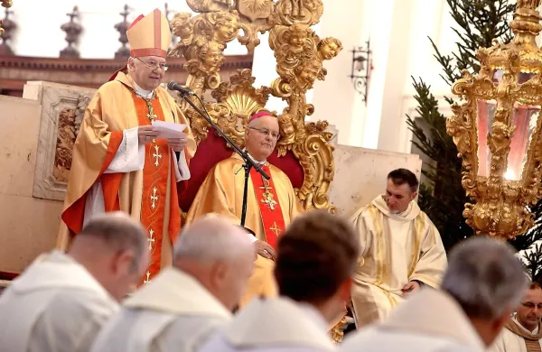 Statistika z začetka letošnjega leta pravi, da je v Škofiji Koper 
134 duhovnikov in dva škofa. 