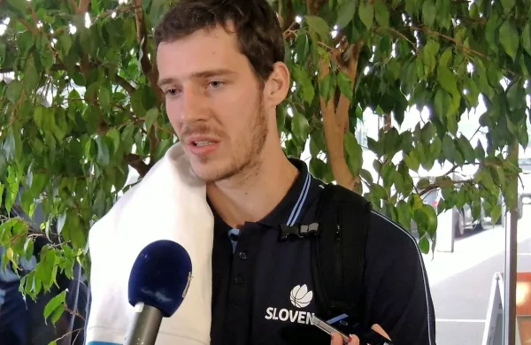 Glede na to, da se je šele pridružil reprezentanci, je malo 
verjetno, da bo prvi zvezdnik slovenske košarke Goran 
Dragić zaigral že ta konec tedna na pripravljalnem turnirju 
Adecco v Celju.