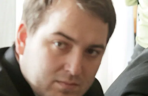 Poslanec Andrej Čuš, ki je konec maja izstopil iz poslanske 
skupine in stranke SDS, namerava do konca avgusta sestaviti strokovni svet, ki bo pripravil analizo stanja v državi, na 
podlagi tega pa bodo pričeli s pisanjem programa in konkretnih zakonskih predlogov.