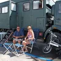 Posebnež parkirišča za avtodome je bil včeraj počitnikarski 
tovornjak  Nizozemca Erika Mulderja.