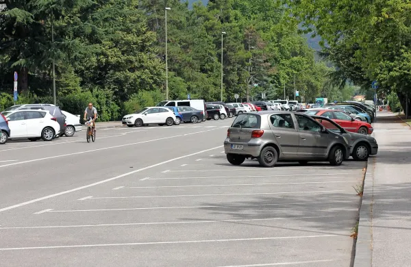 Občina se septembra še ne bo lotila širitve modrih con v 
centru Nove Gorice. 