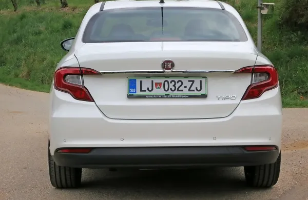 Zadek oblikovno uvaja novo hišno filozofijo 