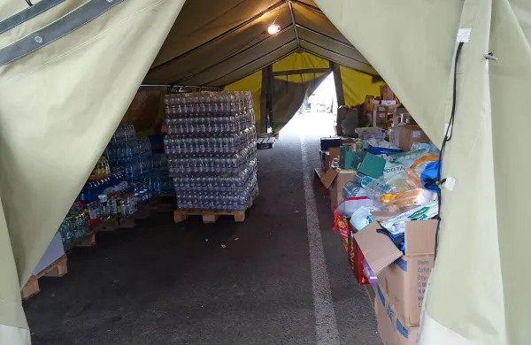  Avstrijske oblasti nadaljujejo z vzpostavljanjem sistema nadzora meje, ki so ga zaradi migrantov vpeljale v Šentilju, še na 
preostali meji s Slovenijo. 