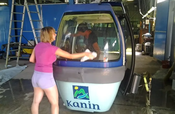 Kaninske žičnice kljub drugačnim napovedim ta konec tedna 
še ne bodo zagnali. 