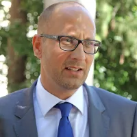 Uroš Ilič 

