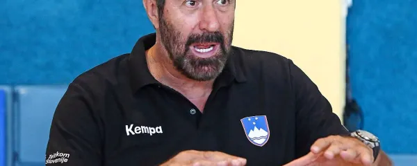 Veselin Vujović: “Obstajata dve pravili v 
reprezentanci. Prvo je, da ima Vujović vedno prav, 
in drugo, da če ti še kaj ni jasno, vnovič preberi 
prvo pravilo.”