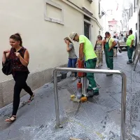 Oviro so postavili tudi   na zgornjem koncu Kidričeve ulice.