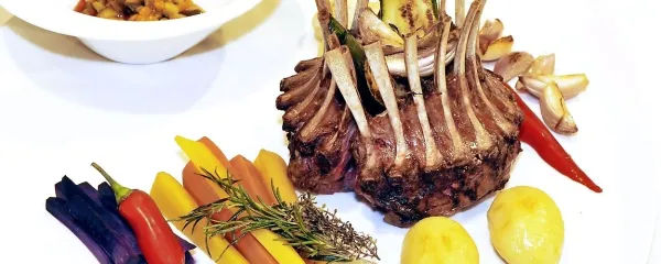 Pečena ovčja rebrca za boljšo kri