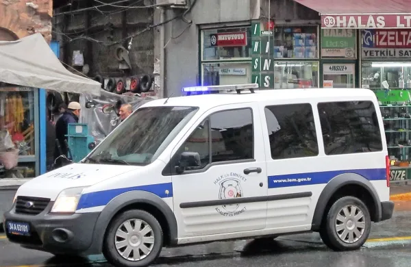 Na jugu Turčije dve eksploziji ranili več deset ljudi