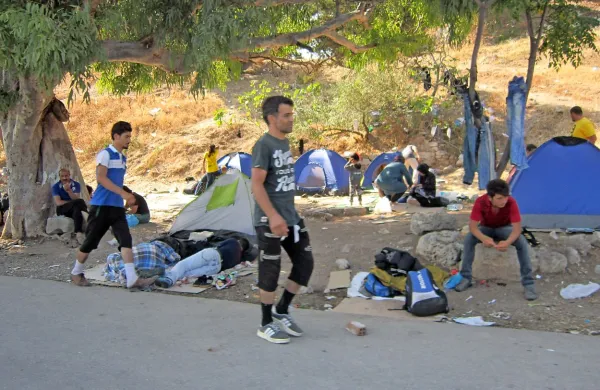 Na grški otok  Lesbos so lani prispeli številni begunci.