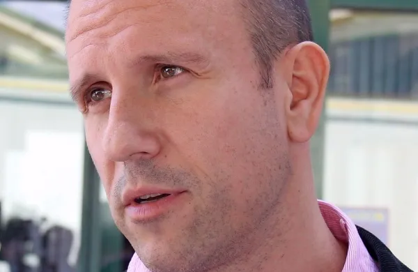 Andrej Perdan: “V prihodnjih dneh se bom slišal z 
zainteresiranimi.  Srečal se bom z vsemi, ki se 
pogovarjajo o  odkupu grozdja. Edini koristen 
način, da se ohrani poslovanje, je dogovor z 
lokalnimi kmeti.”