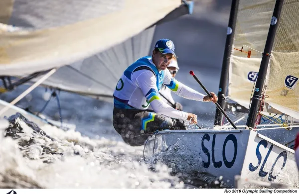 Vasilij Žbogar pluje proti svoji tretji olimpijski kolajni.