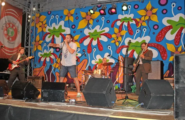 ... in nato še priljubljeni in samosvoji “pupedanci”.
