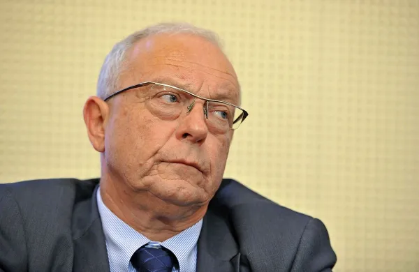Igor Antauer: “Gre za to, kako  odpustiš nekoga, ki 
je  dober strokovnjak, ampak  ne paše v ekipo.”  