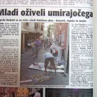 Staro mestno jedro Kopra je vsaj za en večer oživelo. Za to so 
bili “krivi” koprski študenti s prireditvijo Oživela ulica, ki so že 
tretjič pokazali, kakšen bi moral biti Koper vsak dan - živ.