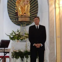 S posvojitvijo žrtve do razumevanja
