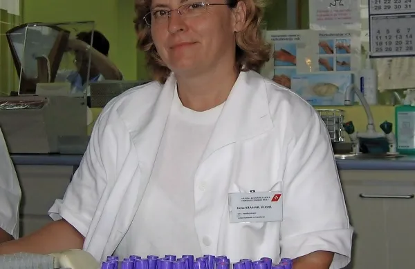 Irena Kramar: “Hvaležni in ponosni smo na  
zveste krvodajalce, ki jim ni žal ne časa ne truda, 
da pridejo darovat kri, ko pokličemo na pomoč.”