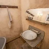 Kopalnica? Nekoč in v letošnji sezoni šova na posestvu.