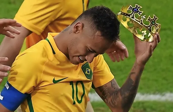 Neymar si je po finalni zmagi Brazilije proti Nemčiji na 
nogometnem turnirju lahko nadel olimpijsko krono. 
