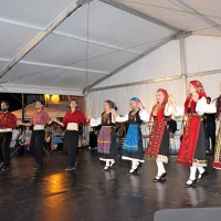 Folklorne skupine iz šestih držav so navdušile ....