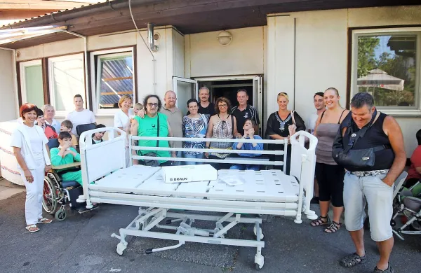 Motociklisti z vseh koncev Italije so z letos zbranimi 2540 evri 
bolnišnici priskrbeli posebni črpalko in posteljo. 