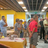 Vroče na skup&scaron;čini Certe Holdinga: varnostniki z gasilnim aparatom razgnali protestnike