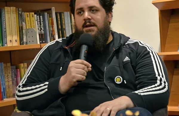 Boštjan Gorenc Pižama, promotor Varnih točk: 
“Pogumno stopite skozi vrata s smejočim se 
obrazom na modri nalepki in kmalu bo nasmeh 
tudi na vašem obrazu,” 