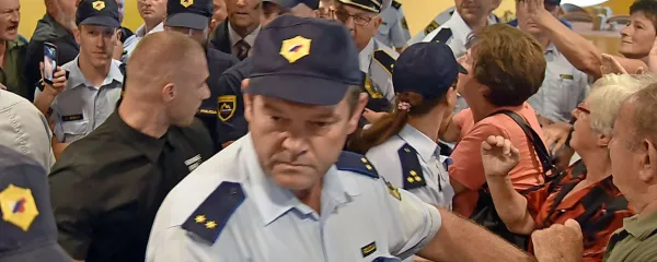 Iz velike &scaron;ole malega delničarstva