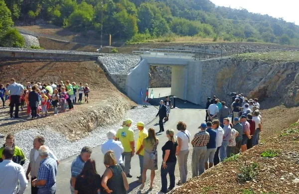 V Pre&scaron;nici odslej varno pod tiri