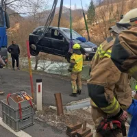 V središču Idrije se je pred družinsko hišo popoldne odvila 
prava drama.