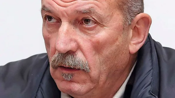 Janko Sever: “Tu ni več kaj reči. Požari se dogajajo 
že vsak dan, ljudje živijo v strahu.”