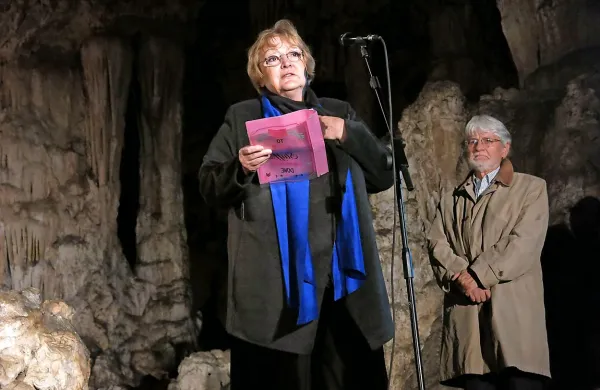 Dubravka Ugrešić je v zahvalnem govoru ostro opisala naš hrupni čas protislovij.    