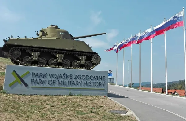 V Parku vojaške zgodovine ob desetletnici obstoja ta teden 
prirejajo pester festival vojaške zgodovine.