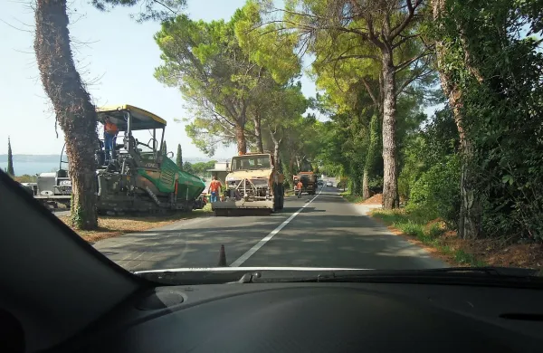 Krpanje ceste od Valete proti Portorožu in Strunjanu