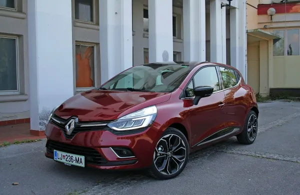 Clio se ponaša z novimi živahnimi barvami.