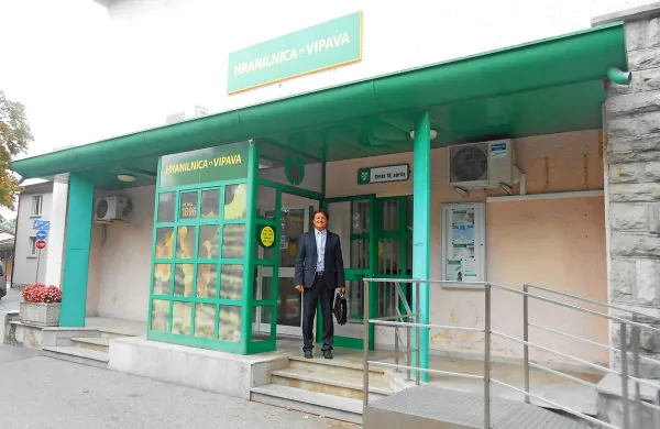 Hranilnica Vipava je danes obeležila 120. obletnico delovanja 
in dobila novo ime - Primorska hranilnica Vipava.