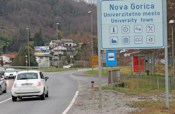   Komisija za razvoj visokega šolstva je presodila, da so priložnosti v tehniki in naravoslovju in 
občini predlaga, naj vlaga v ta področja. V kampus pa bi lahko vlagali tujci, meni župan.