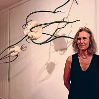 Gail Morris, angleška kiparka, ki živi v  Istri, v galeriji Fonticus 
razkriva svoj intimni svet.