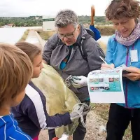 Obala  je lažja za 123 kilogramov odpadkov