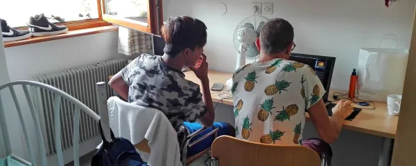 Stisko si laj&scaron;ajo tudi z nogometom
