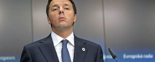 Matteo Renzi je dlje časa vneto iskal  rešitev za šibke banke, 
zlasti  za najšibkejšo Monte dei Paschi iz Siene.