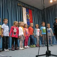 Ministrica za obrambo na komemoraciji v Pobegih