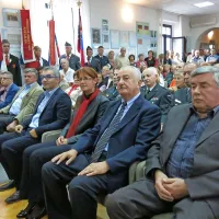 Ministrica za obrambo na komemoraciji v Pobegih