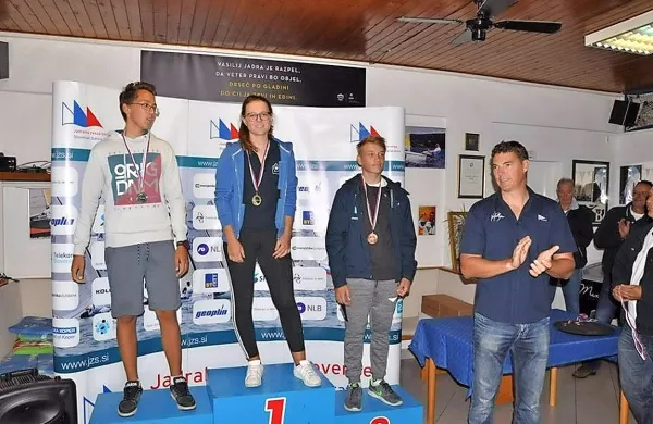 Vasilij Žbogar podelil odličja najbolj&scaron;im slovenskim laseristom